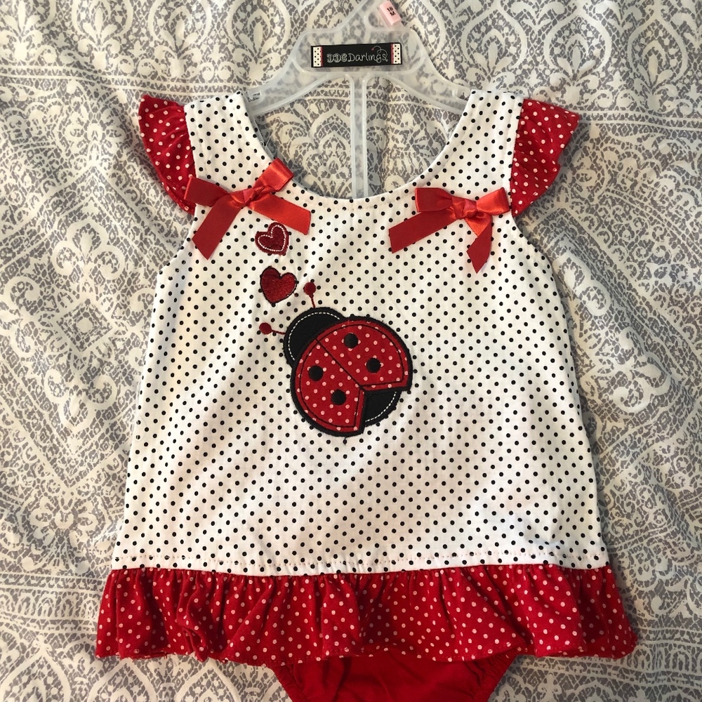 Darling girl toddler short set, size 18 months